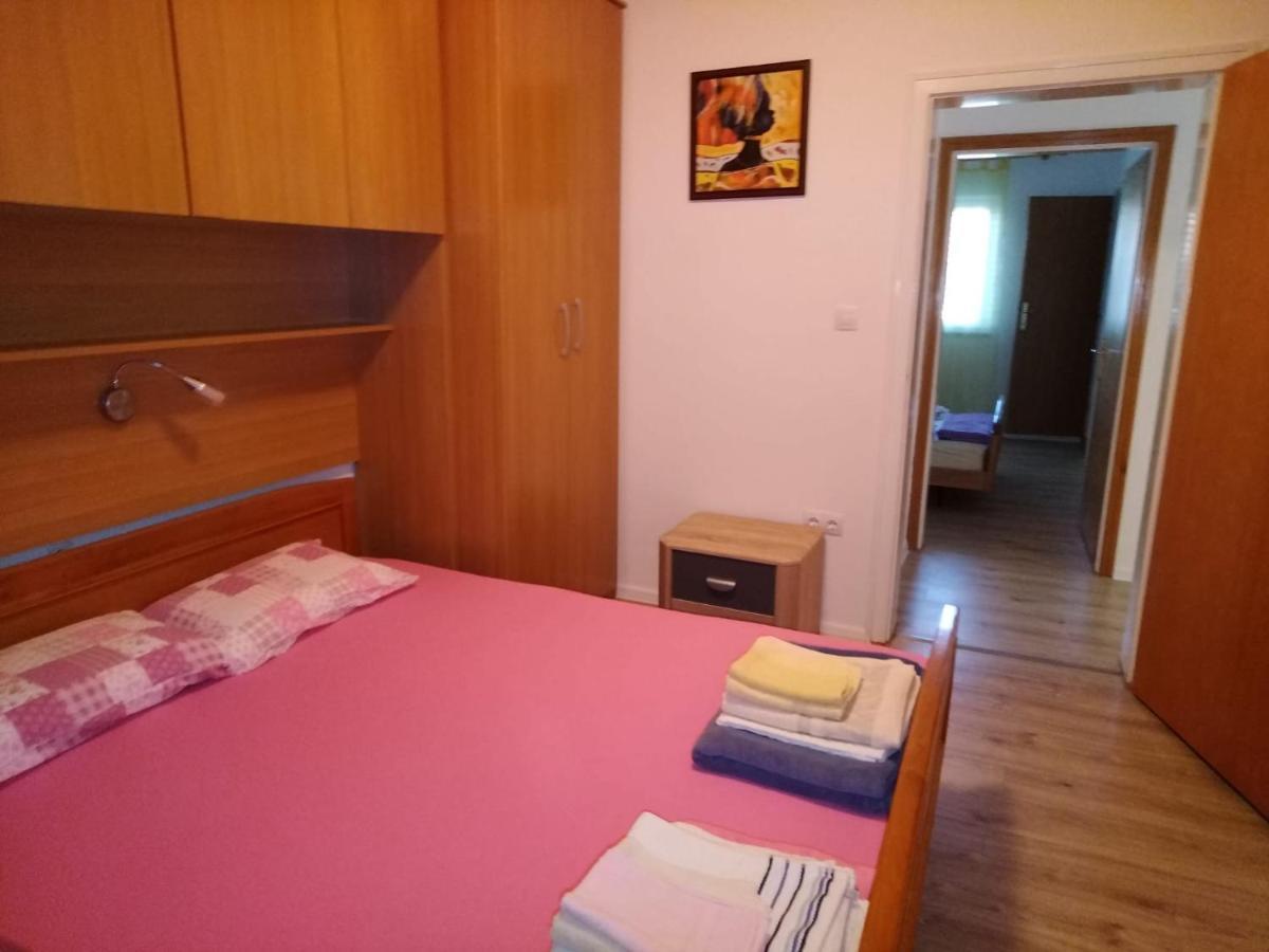 Apartmani Katarina Barbat na Rabu Exteriör bild