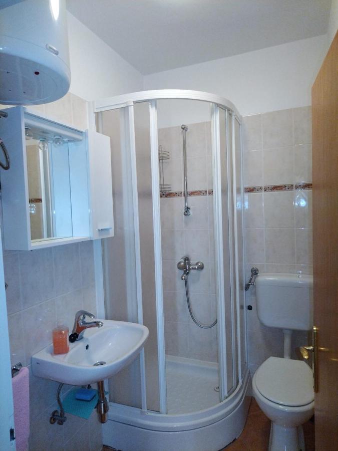 Apartmani Katarina Barbat na Rabu Exteriör bild