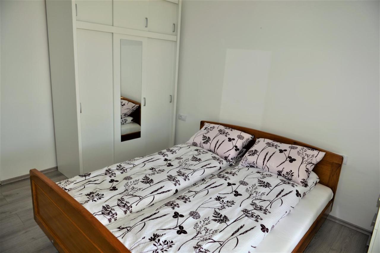 Apartmani Katarina Barbat na Rabu Exteriör bild
