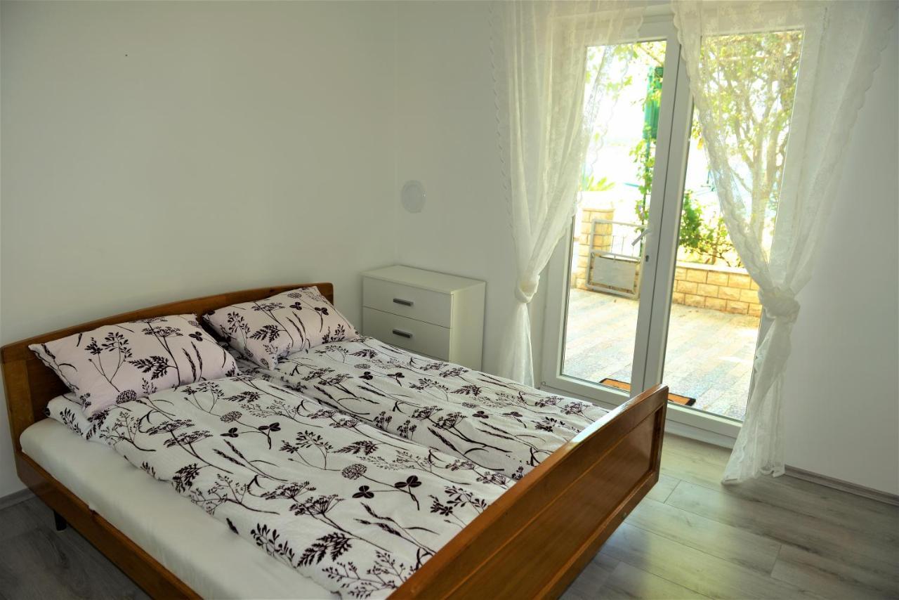 Apartmani Katarina Barbat na Rabu Exteriör bild
