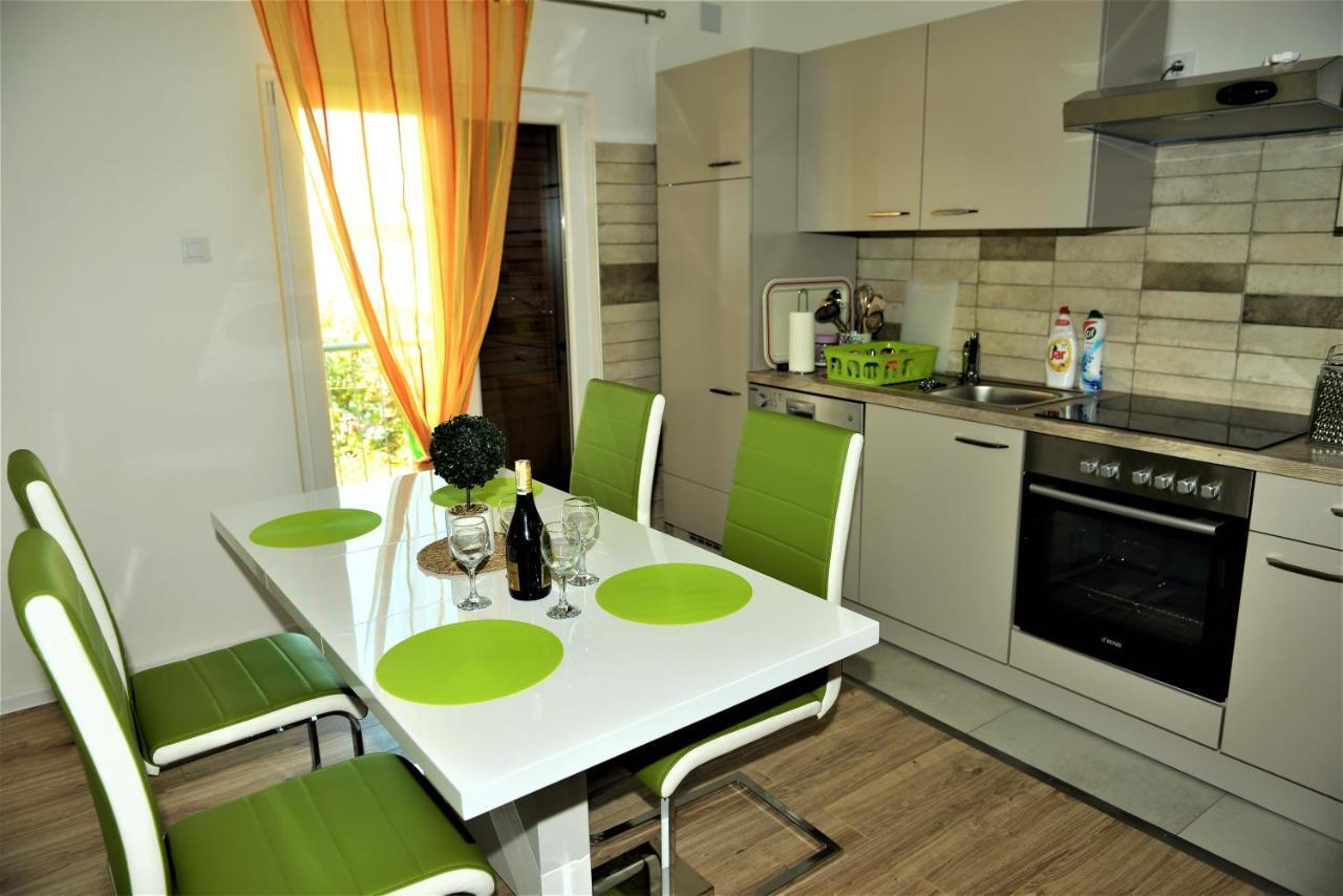 Apartmani Katarina Barbat na Rabu Exteriör bild